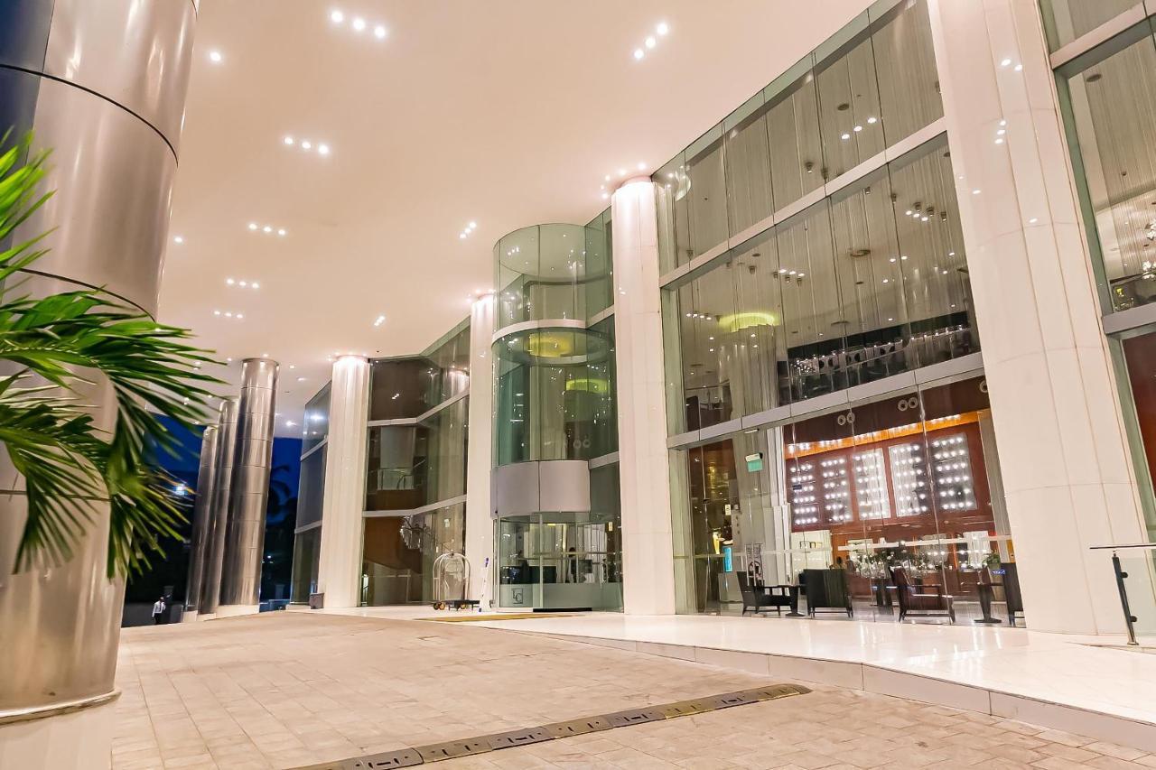 Lagos Continental Hotel Exteriér fotografie Lobby