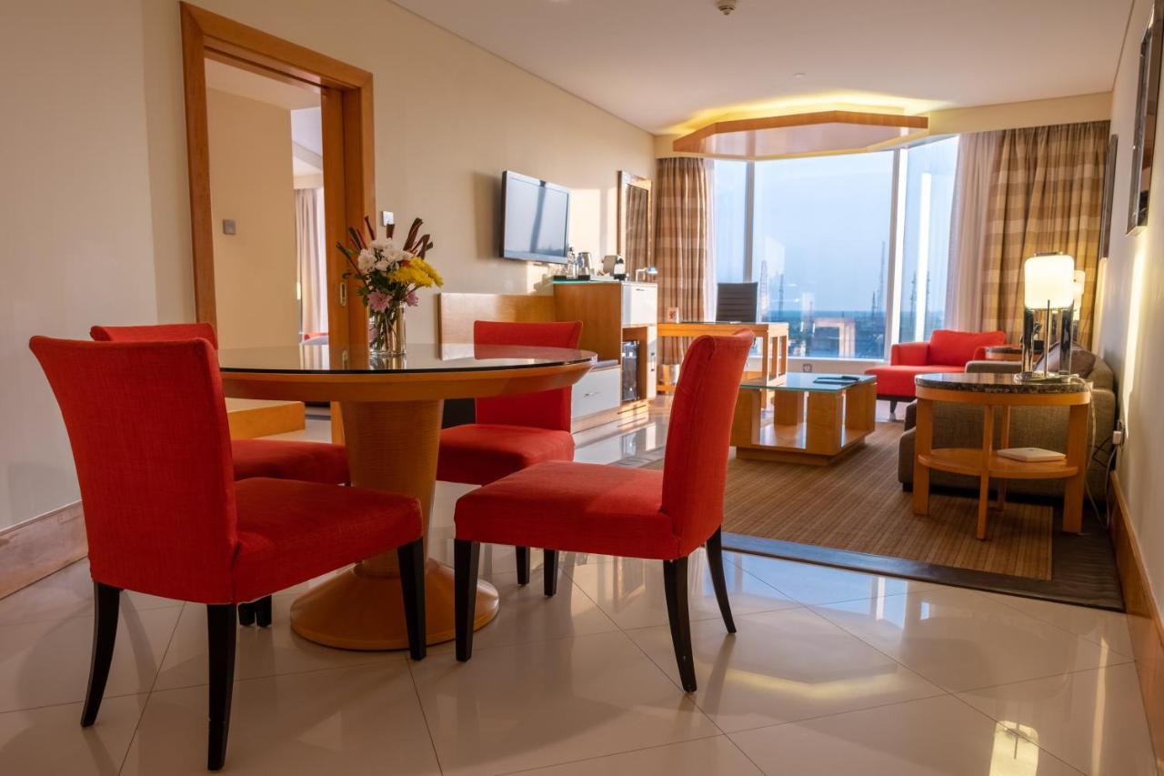 Lagos Continental Hotel Exteriér fotografie A suite at the hotel