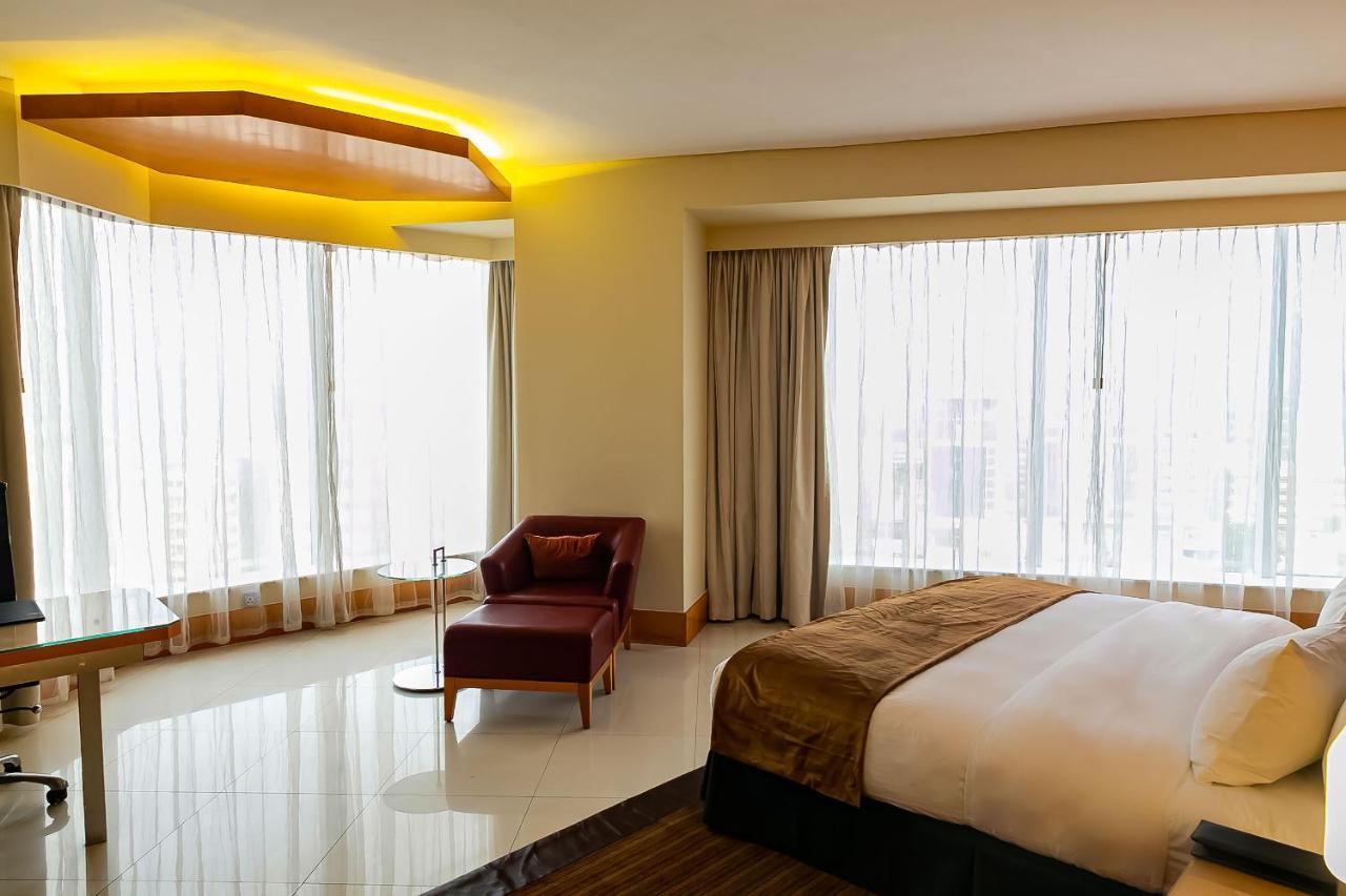 Lagos Continental Hotel Exteriér fotografie A bedroom at the hotel