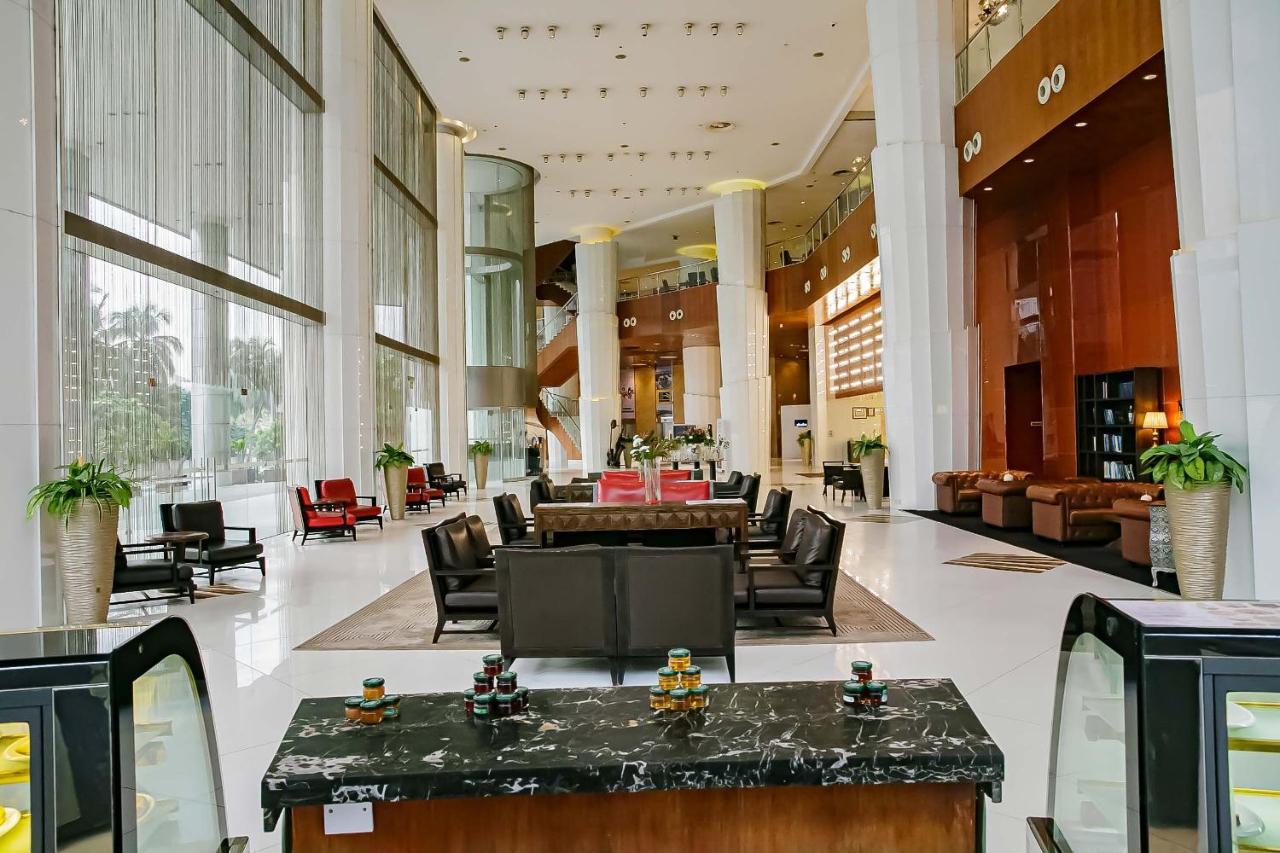 Lagos Continental Hotel Exteriér fotografie Lobby